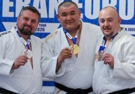 Польша пойтахти Варшава шаҳрида фахрий спортчилар ўртасида