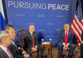 АҚШ ва Россия президентлари Доналд Трамп ва Владимир Путин