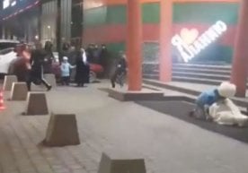 Qizni olib qochgan yigit videosi kulgiga sabab boʻldi фото