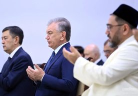 Shavkat Mirziyoyev yangitdan qurilayotgan Imom Buxoriy majmuasini ziyorat qildi фото