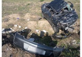 Jizzaxda haydovchi boshqaruv vaqtida uxlab qolib YTH qurboni bo‘ldi фото