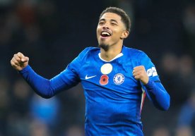 «Челси»нинг марказий ҳимоячиси Уэсли Фофана жамоадоши Кол