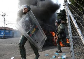 Kolumbiya hukumati Venesuela bilan chegara yopilganini ma’lum qildi фото