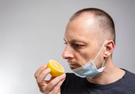 Испаниялик олимлар гуруҳи коронавирусга чалинганларда ҳид
