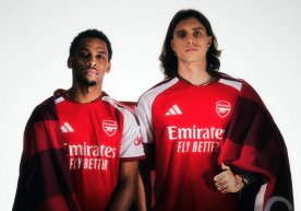 Adidas и клуб Arsenal официально представили новую