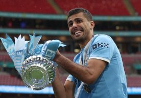 Manchester Siti yarim himoyachisi Rodri klub bilan yangi