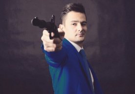 Ўзбекистонлик қўшиқчи Жасур Умиров ўз танишига таҳдид