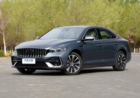 Хитойда "Геелй Хингруи и-HEV Смарт Ҳйбрид"