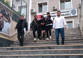 İstanbul'da, yerel bir mahkeme, bir kadını vahşice