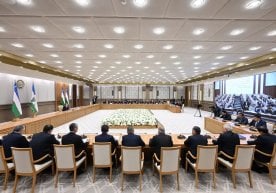 Президент Шавкат Мирзиёев раислигида маҳалла тизимини