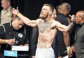 Енгил вазн тоифасида UFC чемпиони Конор Макгрегор ўз