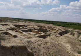 «Пойкент - нурафшон шарқ осмони сифатида кўзимга қадимий