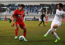 Superliga. "Lokomotiv" va "Metallurg" bahsida jangovar durang фото