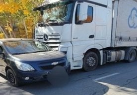 Қорақалпоғистон Республикасининг Нукус шаҳрида йўлда