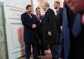 Xitoy nima uchun Ukrainaga qarshi urushni qoralamaganini tushuntirdi фото