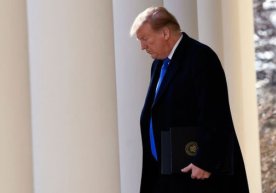Tramp Obamani oʻzini kuzatganlikda aybladi фото