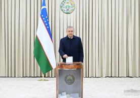 Prezident Shavkat Mirziyoyev saylovda ovoz berdi фото