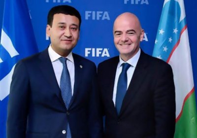 FIFA prezidenti Janni Infantino Umid Ahmadjonovni tabrikladi фото