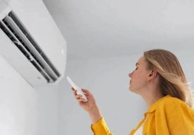 En los días calurosos, el aire acondicionado es uno de los