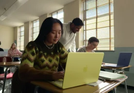 Apple компанияси Ню-Йорк, Лондон ва Шанхай шаҳарларида бир