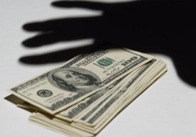 Наманган шаҳрида яшовчи фуқаро 12,5 минг долларни 55
