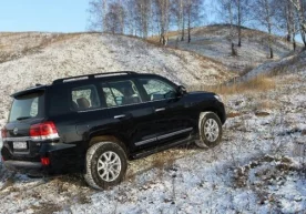 Rossiyaning Krasnoyarsk shahrida 32 yoshli erkak Toyota
