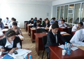 Toshkentda maktab oʻqituvchilarining attestatsiya testini topshirish kuni aniq boʻldi фото
