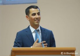 Ўзбекистон футбол ассоциацияси анжуманлар залида
