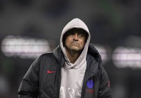 PSJ bosh murabbiyi Luis Enrike klubning ikki futbolchisi —