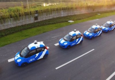 Xitoyning Baidu kompaniyasi haydovchisiz avtomobillarni ko‘chada sinab ko‘rdi фото