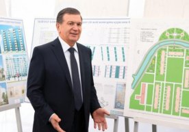 Shavkat Mirziyoyev Bekobodga tashrif buyurdi фото