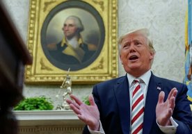 Фото: REUTERS / Kevin Lamarque АҚШ президенти Дональд
