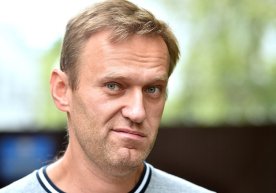 Мухолифатчи ва Алексей Навальний ҳибсхонадан
