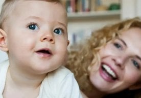 Кўп ота-оналар қизиқади: ўғил фарзандининг табассумида