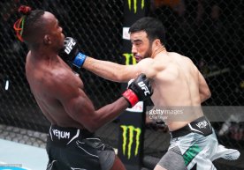 Заррух Адашев UFC’даги тўртинчи жангида 1-раунддаёқ нокаутга учради фото