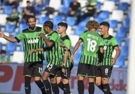 А Сериясининг тўққизинчи турида Кальяри ўз майдонида