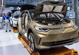 Хитой компаниялари Германиянинг Volkswagen заводларини сотиб олмоқчи фото