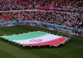 Халықаралық футбол алаңында күтпеген жағдай орын алды.