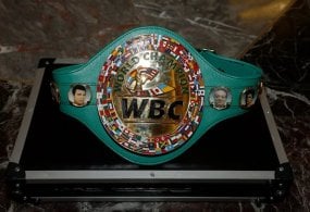 WBC йилнинг энг яхши боксчисини маълум қилди