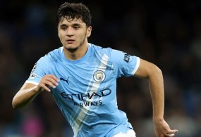 Бугун хориж чемпионатларида тўп тепаётган ўзбекистонлик