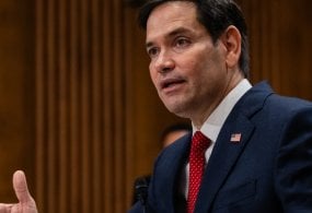 АҚШ маъмурияти Эрон Олий раҳбари Можтаба Хоменийнинг тирик