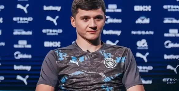 Абдуқодир Ҳусановнинг ёшлар жамоасидаги мураббийи —