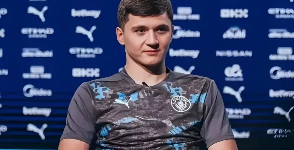 Абдуқодир Ҳусановнинг ёшлар жамоасидаги мураббийи —
