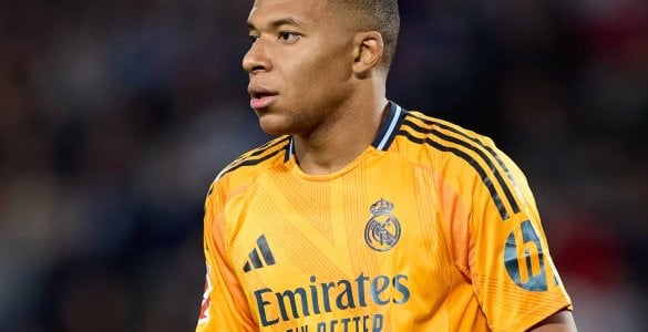 Kylian Mbappe sent an appeal to "Barcelona"