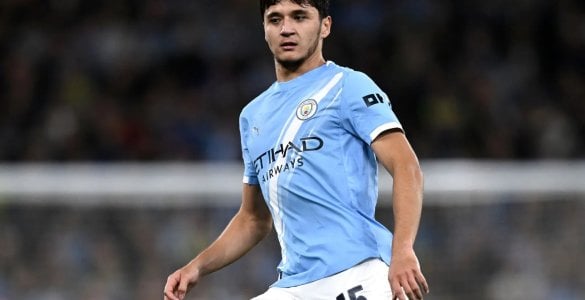 Англия Премьер-лигасининг 25-туридан ўрин олган