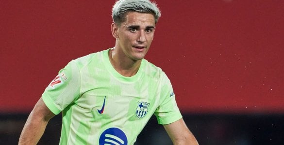 "Барселона" бош мураббийи Ханси Флик ярим