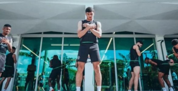 “Манчестер Сити” бош мураббийи Хосеп Гвардиола АҚШда старт
