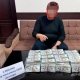 Чирчиқ шаҳри ҳокими ўринбосари 1 млн доллар билан ушланди