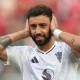 Manchester United midfielder Bruno Fernandes has been