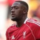Der französische Nationalverteidiger Ibrahima Konate steht